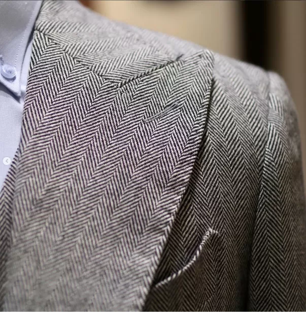 Cách Chọn Suit Phù Hợp Với Mùa Đông Hà Nội – Bí Quyết Chọn Vải & Kiểu Dáng Chuẩn Quý Ông